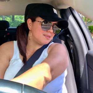 Meet your Posher, Elizabeth